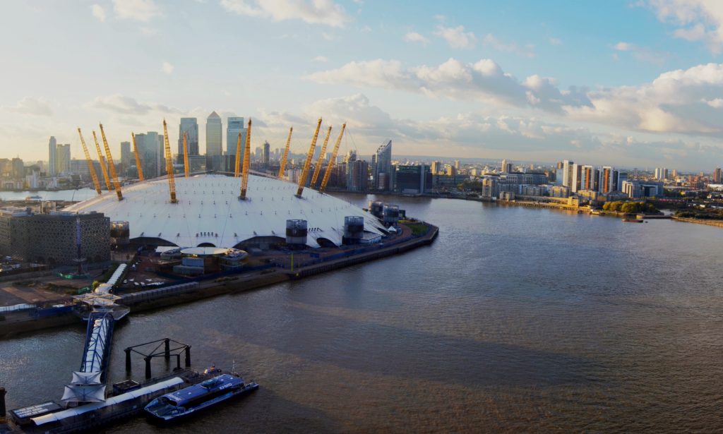 Bird's eye view of IFS Cloud Cable Car crossing the River Thames near the O2 Arena